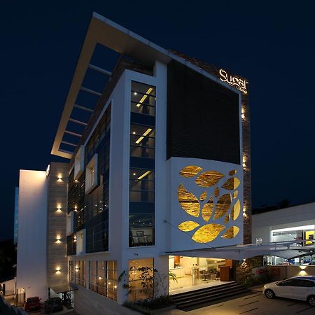 Sugar Business Hotel Kochi Exterior foto